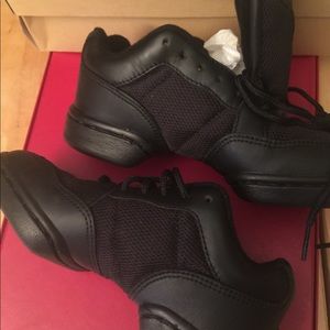 NiB Leo's Dance Sneakers, size 14